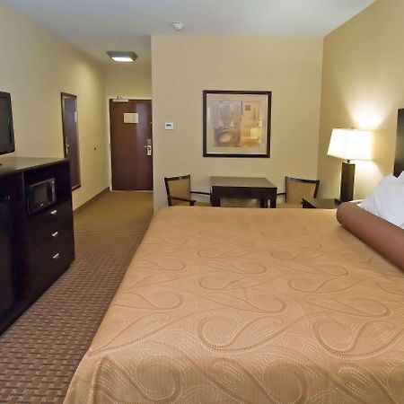 Best Western Bastrop Pines Inn Oda fotoğraf
