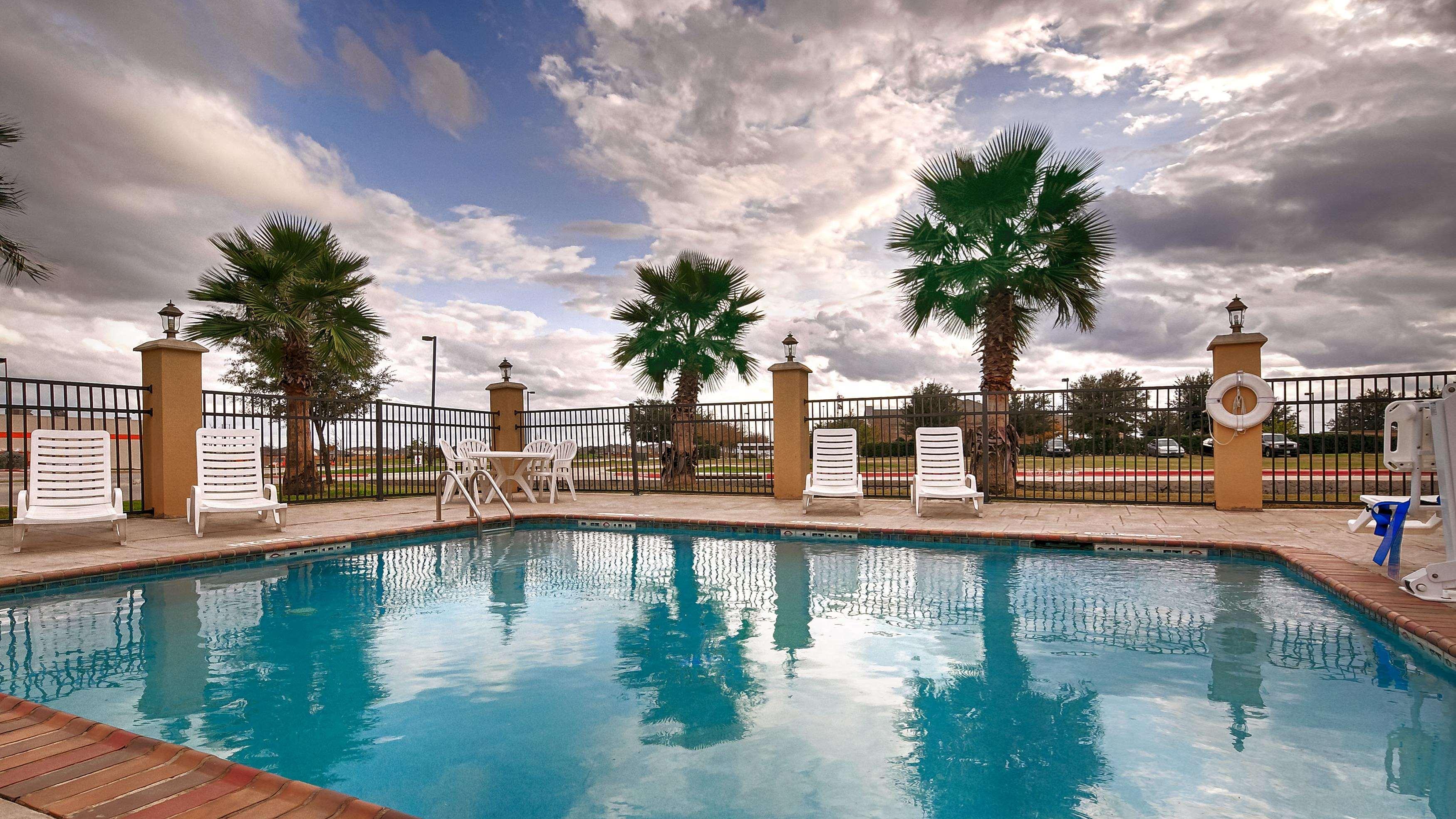 Best Western Bastrop Pines Inn Dış mekan fotoğraf
