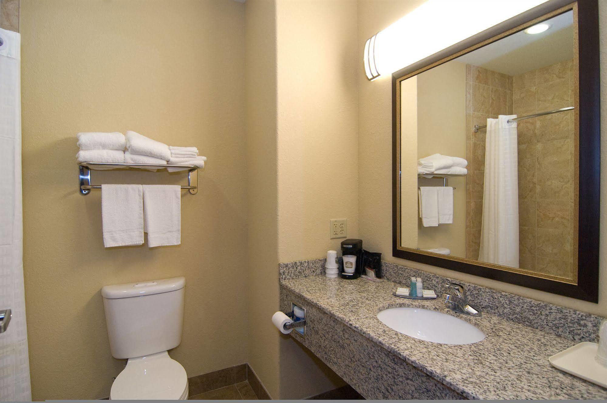 Best Western Bastrop Pines Inn Dış mekan fotoğraf