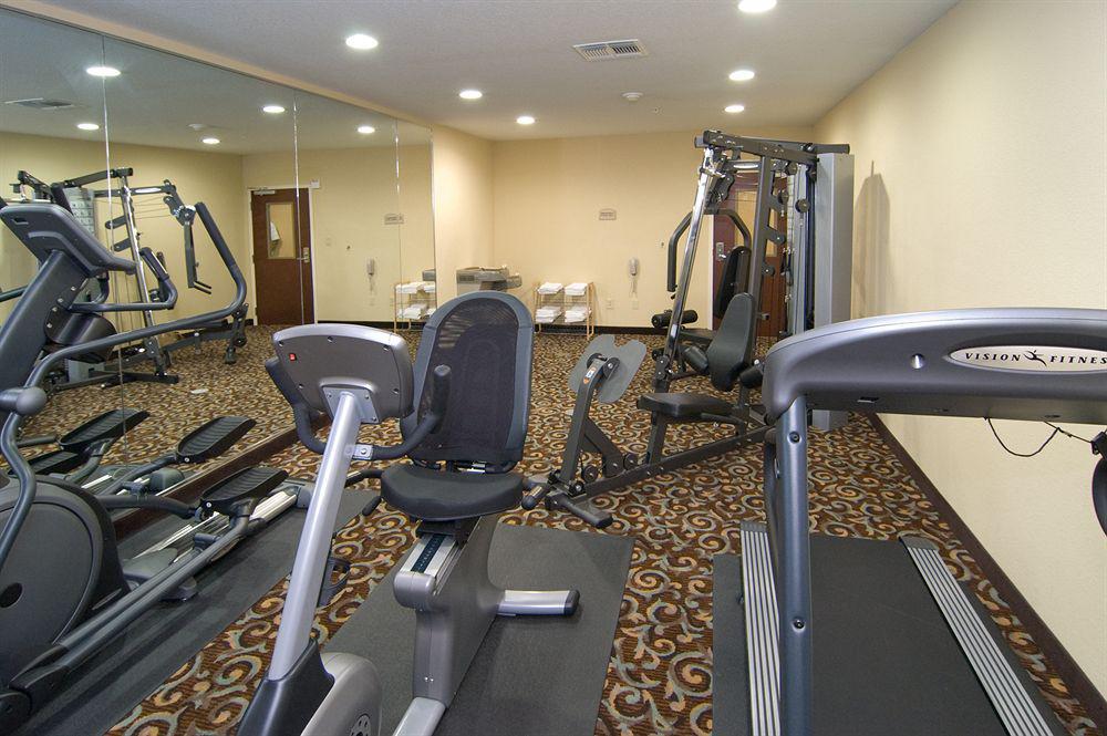 Best Western Bastrop Pines Inn Konforlar fotoğraf